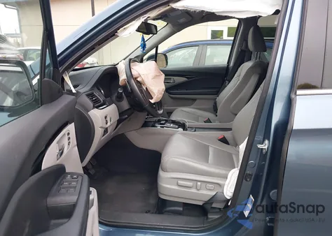 2017 Honda Pilot Elite z USA, uszkodzony, nr VIN 5FNYF6H01HB061427